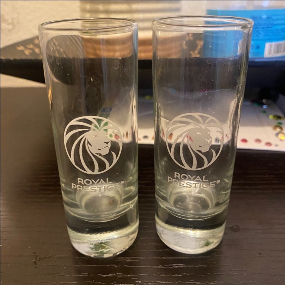 Royal prestige set of 2 Tequila glass shot‼️